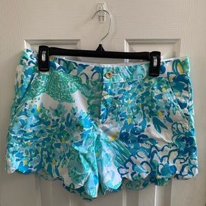 NWOT Lilly Pulitzer Buttercup Scallop Hem Short Size 8